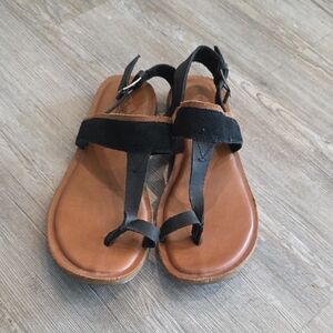 Black & Brown Toms Sandals